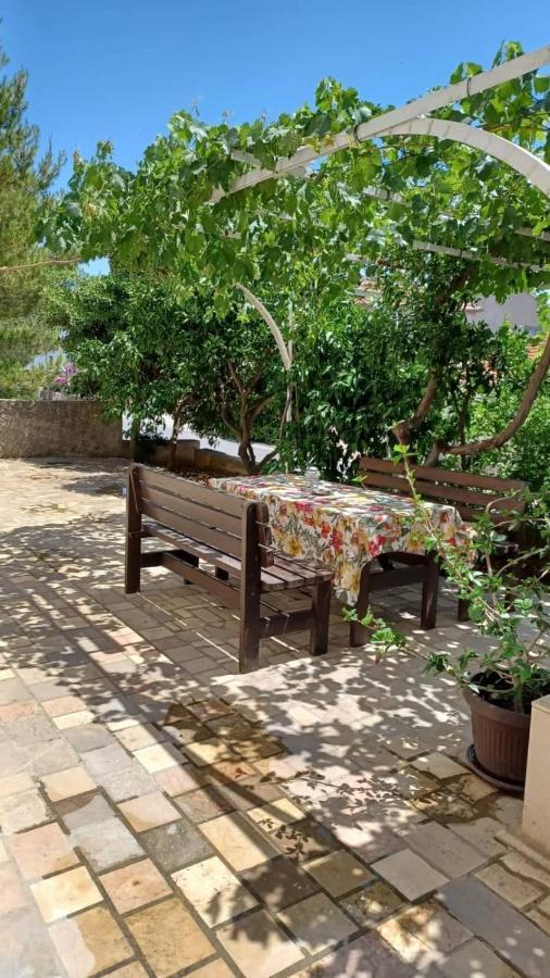 Apartments Senka Orebić Εξωτερικό φωτογραφία