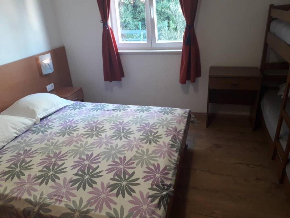 Apartments Senka Orebić Εξωτερικό φωτογραφία