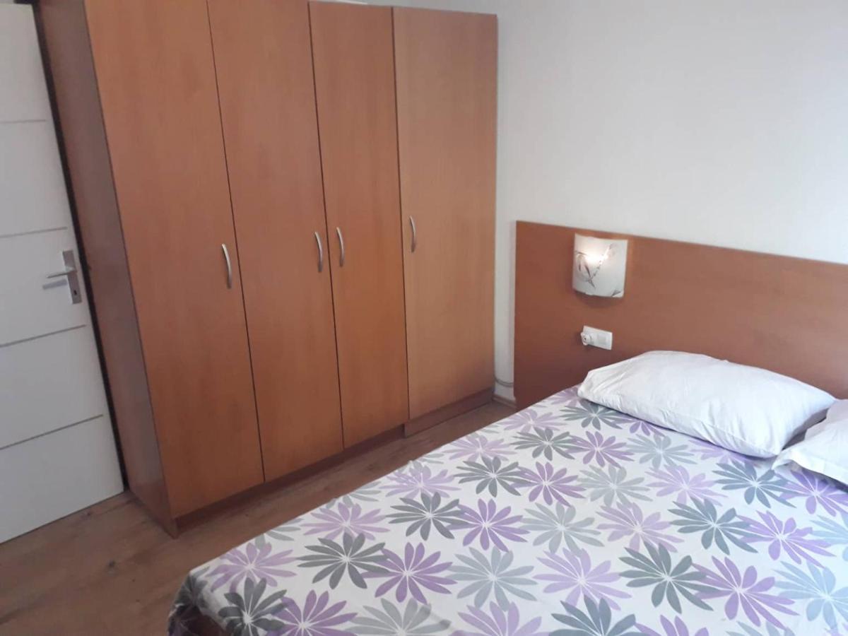 Apartments Senka Orebić Εξωτερικό φωτογραφία