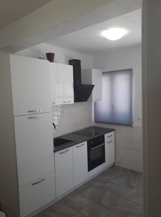Apartments Senka Orebić Εξωτερικό φωτογραφία